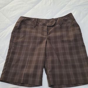 Daisy Fuentes ladues dress walking shorts